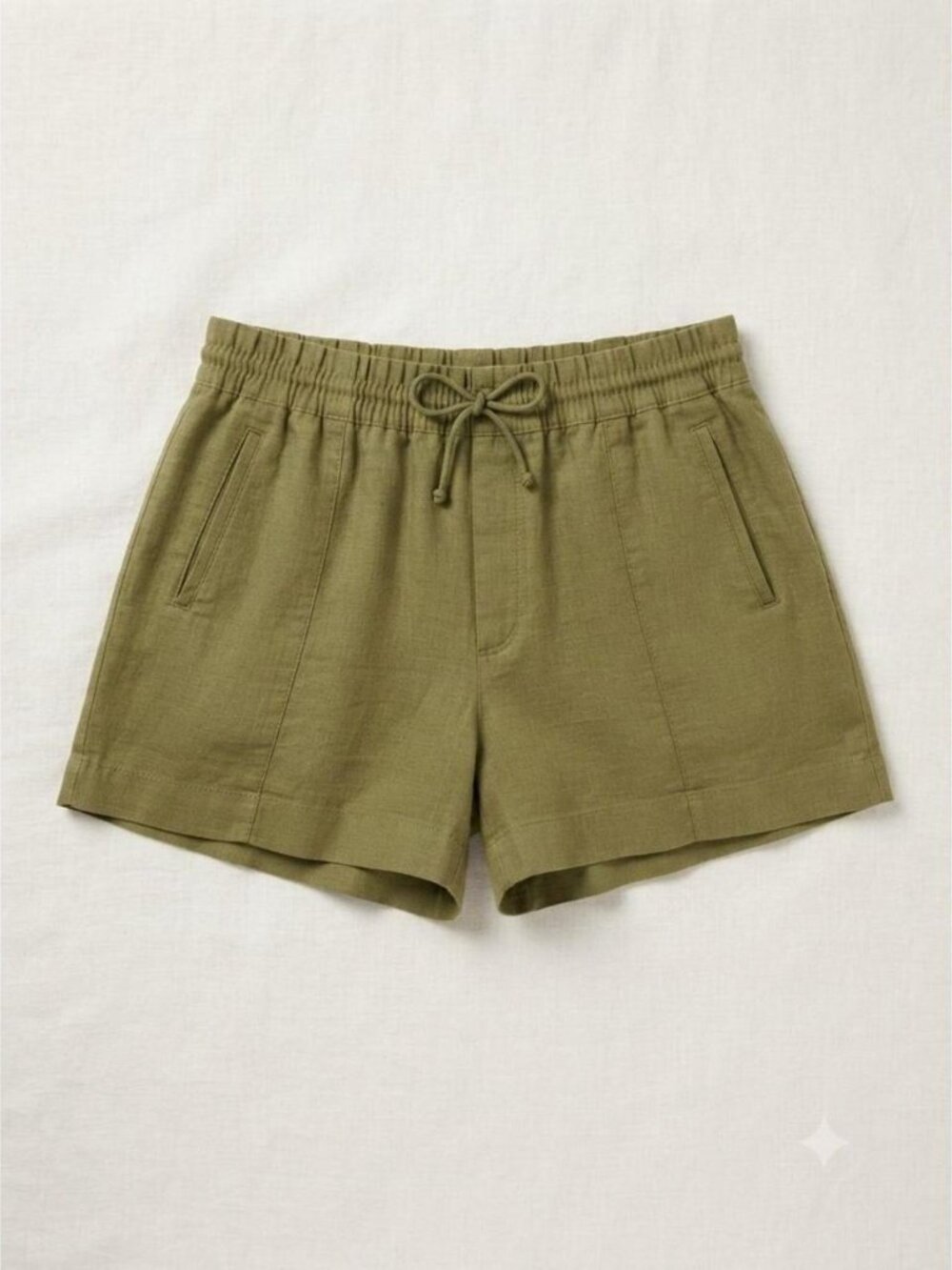 Athleta Retreat Linen Mid Rise 4" Short